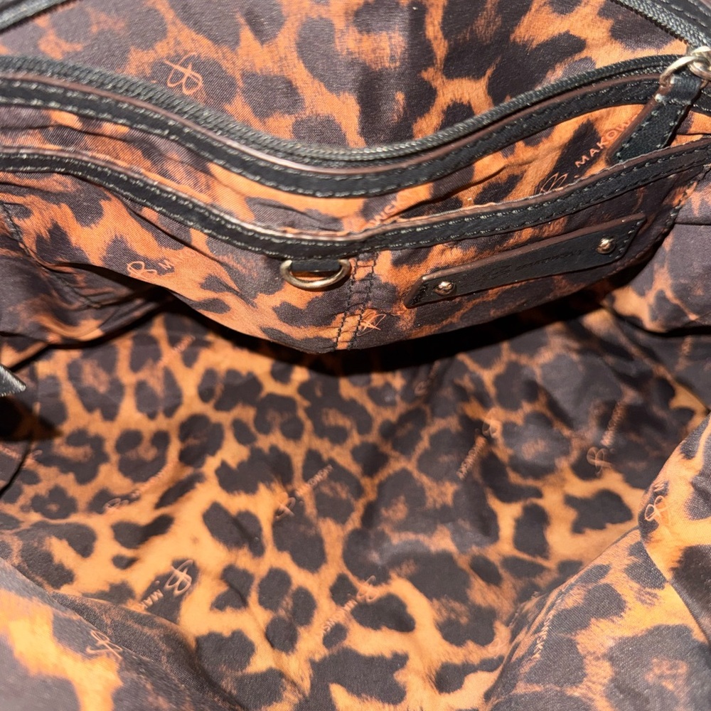B. Makowsky Black leather and Leopard Shoulder Bag - Picture 9 of 11